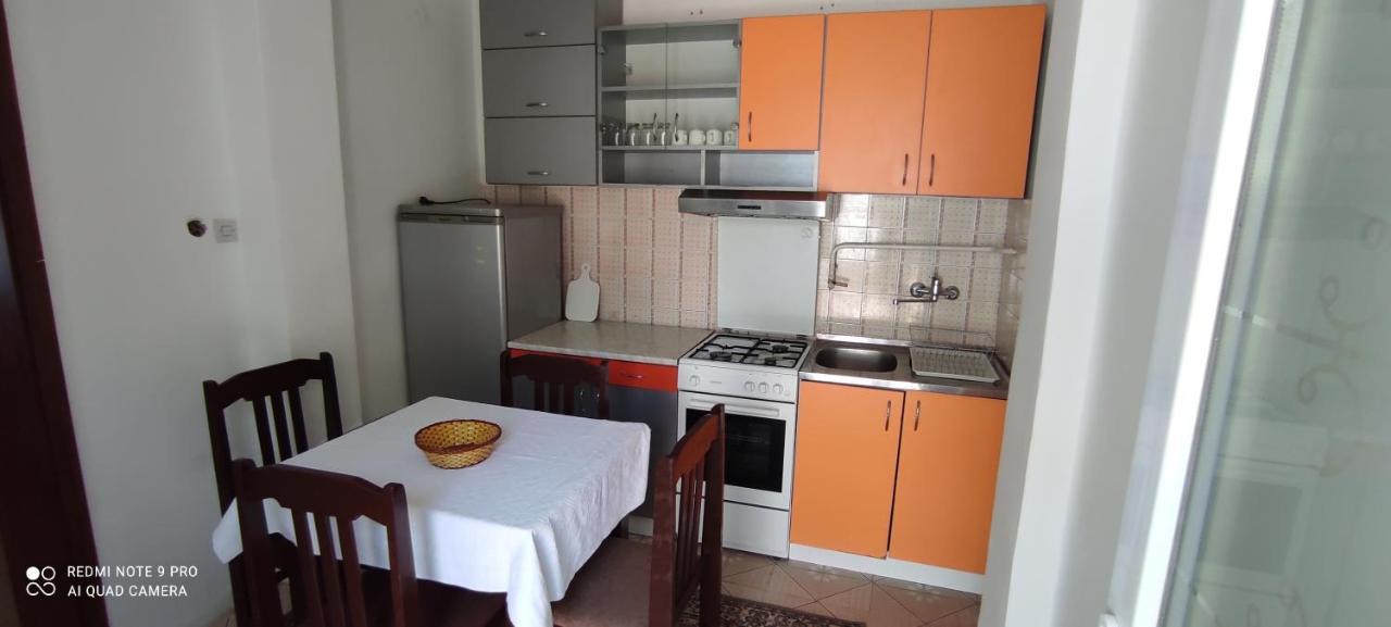 Apartmani Banatski Konak 兹雷尼亚宁 外观 照片